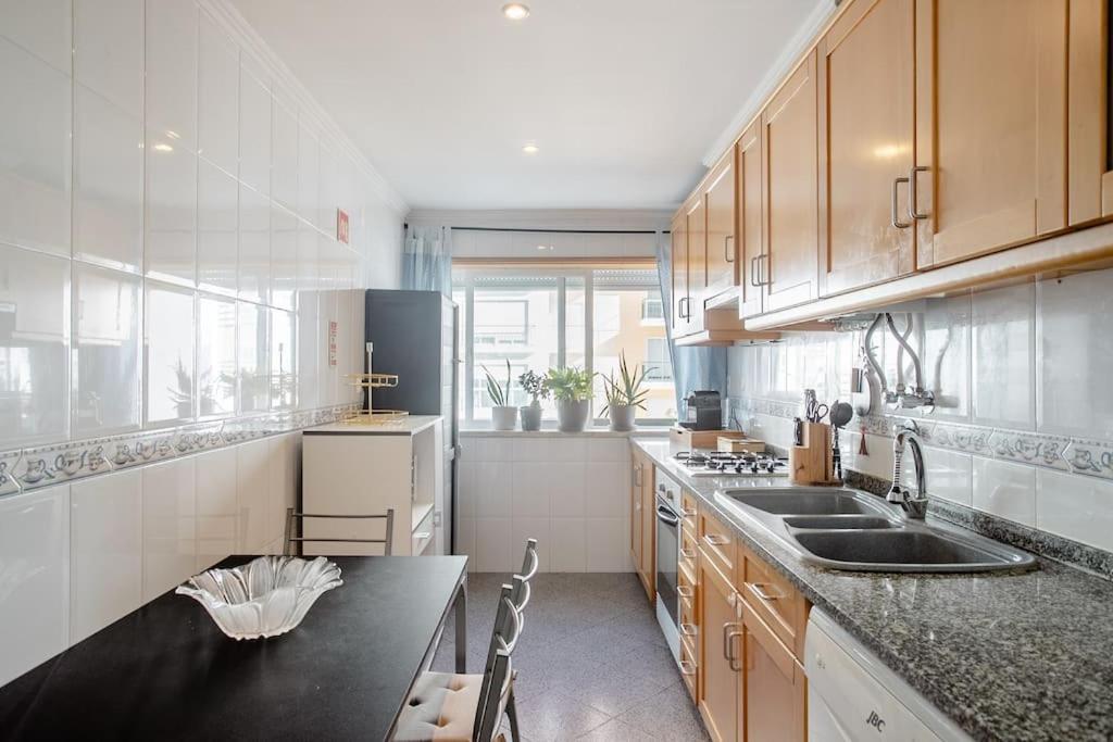 Apartamento Em Lisboa, Perto De Sintra Fontainhas  ภายนอก รูปภาพ